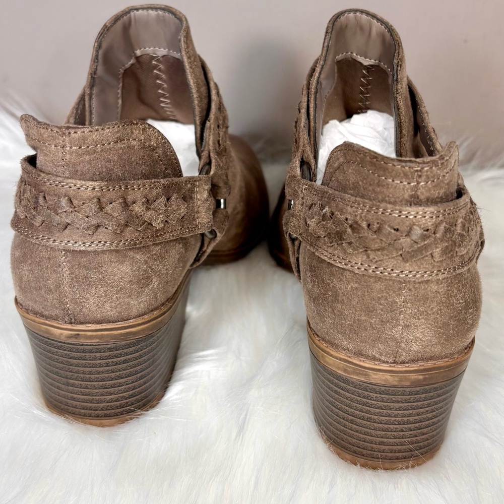 FERGALICIOUS Tan Ankle Booties - Picture 7 of 13